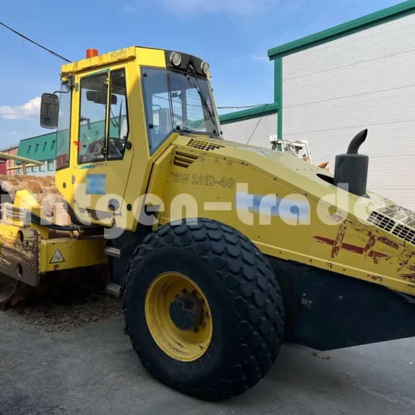 Аренда грунтового катка с бандажом Bomag BW 213 DH-4
