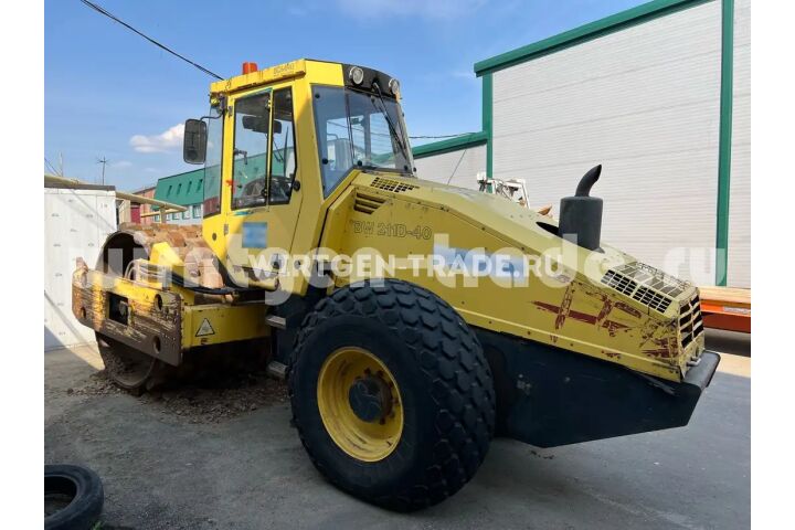 Аренда грунтового катка с бандажом Bomag BW 213 DH-4